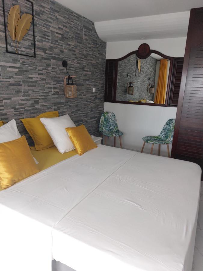 Studio Feuilles D'Or La Trinite Ngoại thất bức ảnh